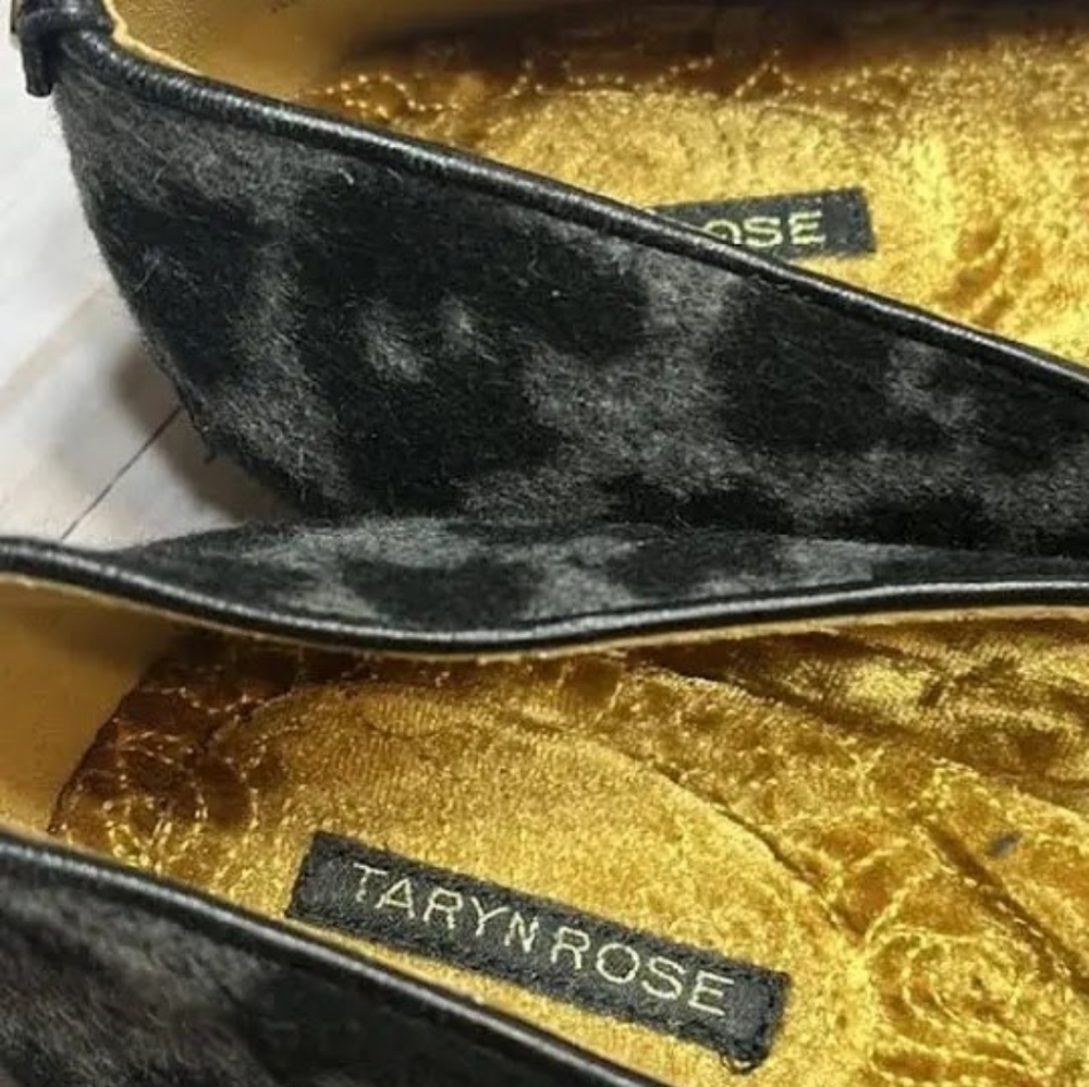 NEW! Size 10.5 B Taryn Rose Gray Fuzzy Animal Print Loafers - Picture 2 of 7